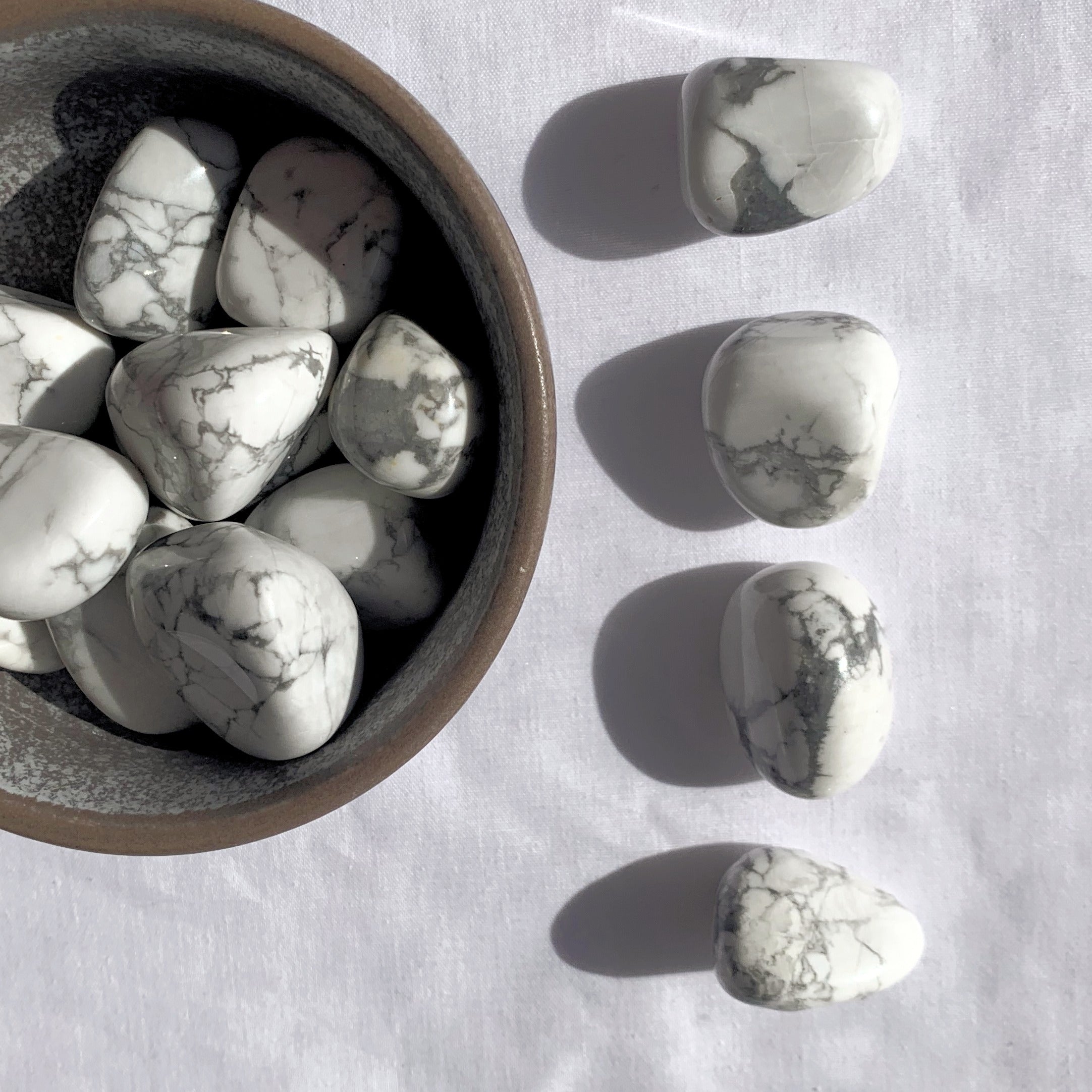 Howlite Tumble