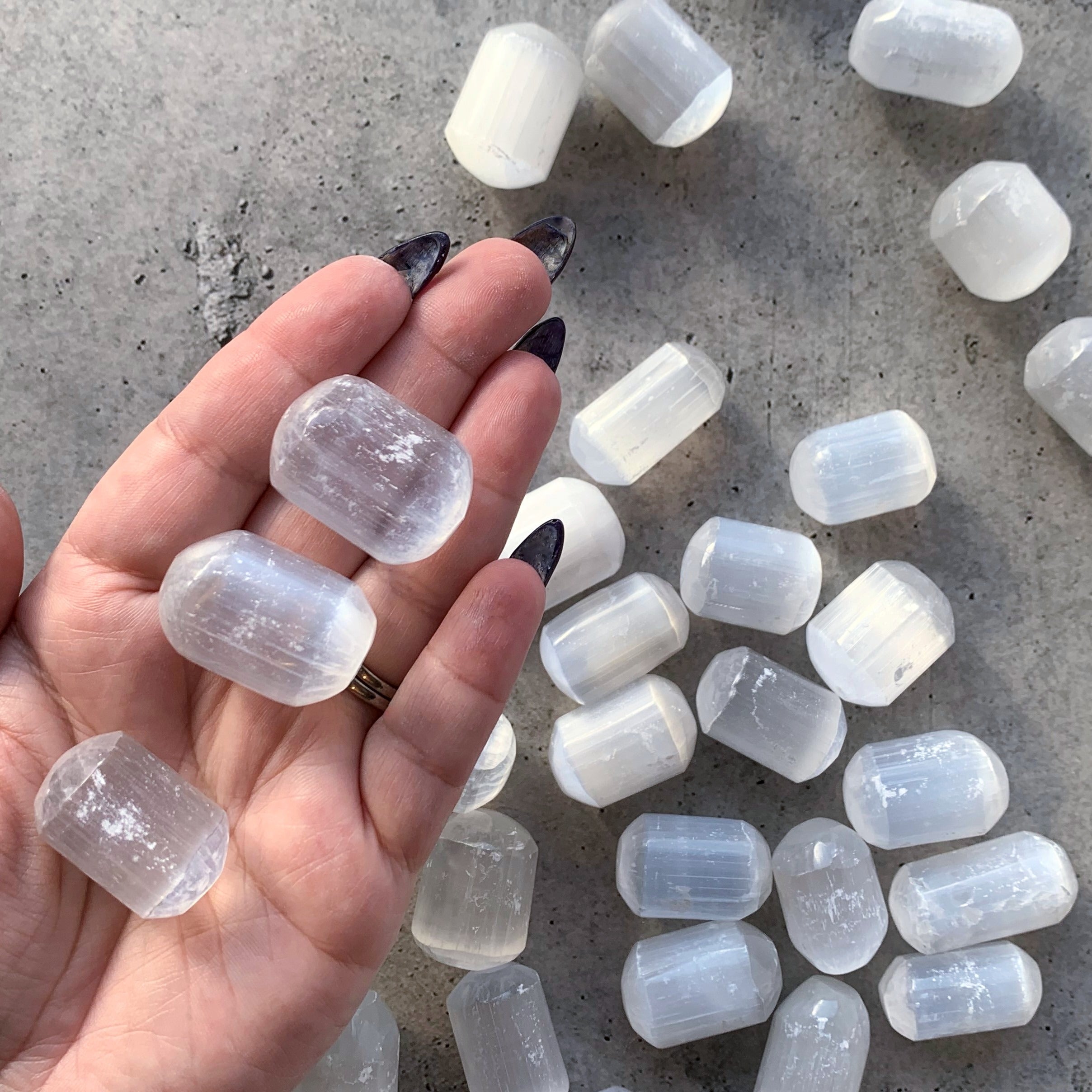 Selenite Tumble | Small