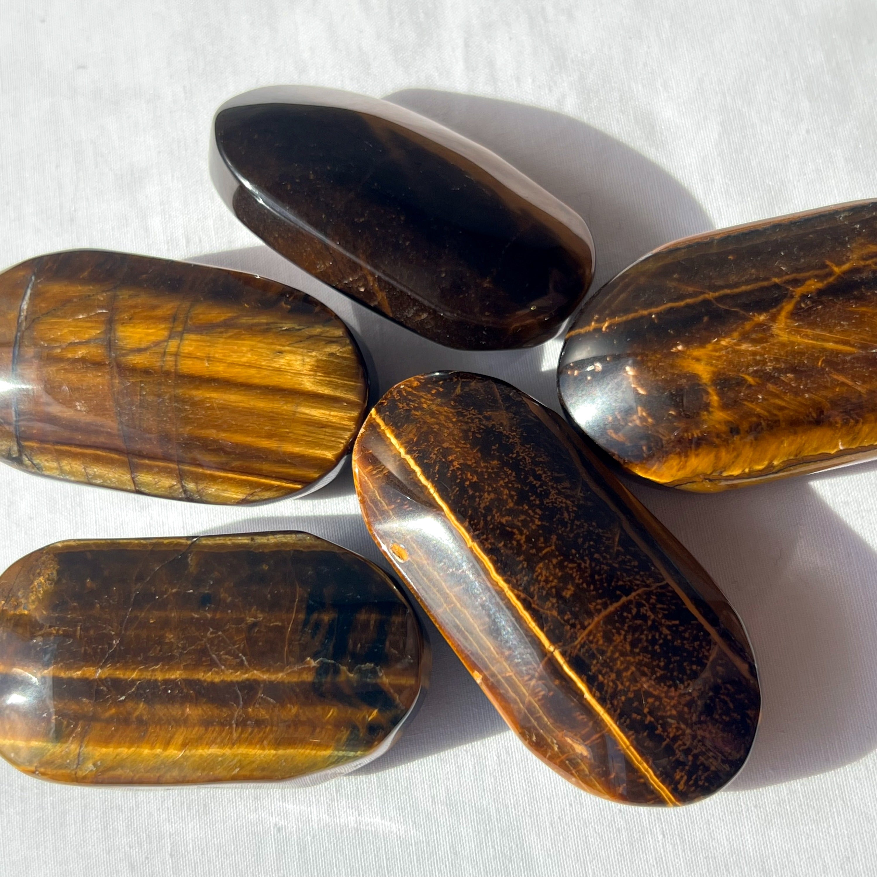 Tiger Eye Palm Stone | Small