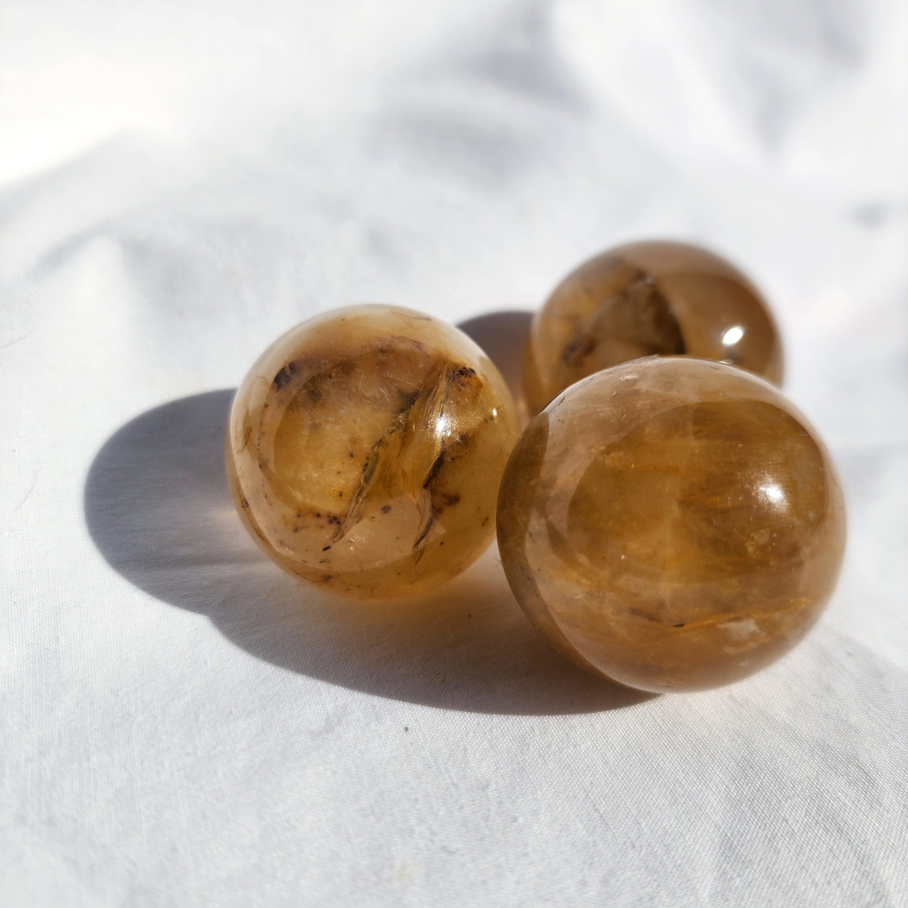 Golden Healer Sphere | Medium