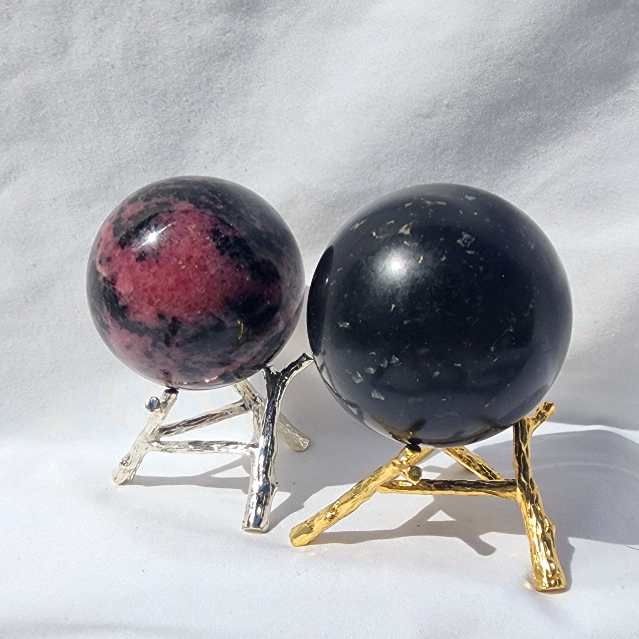 Tree Branch Sphere Holder