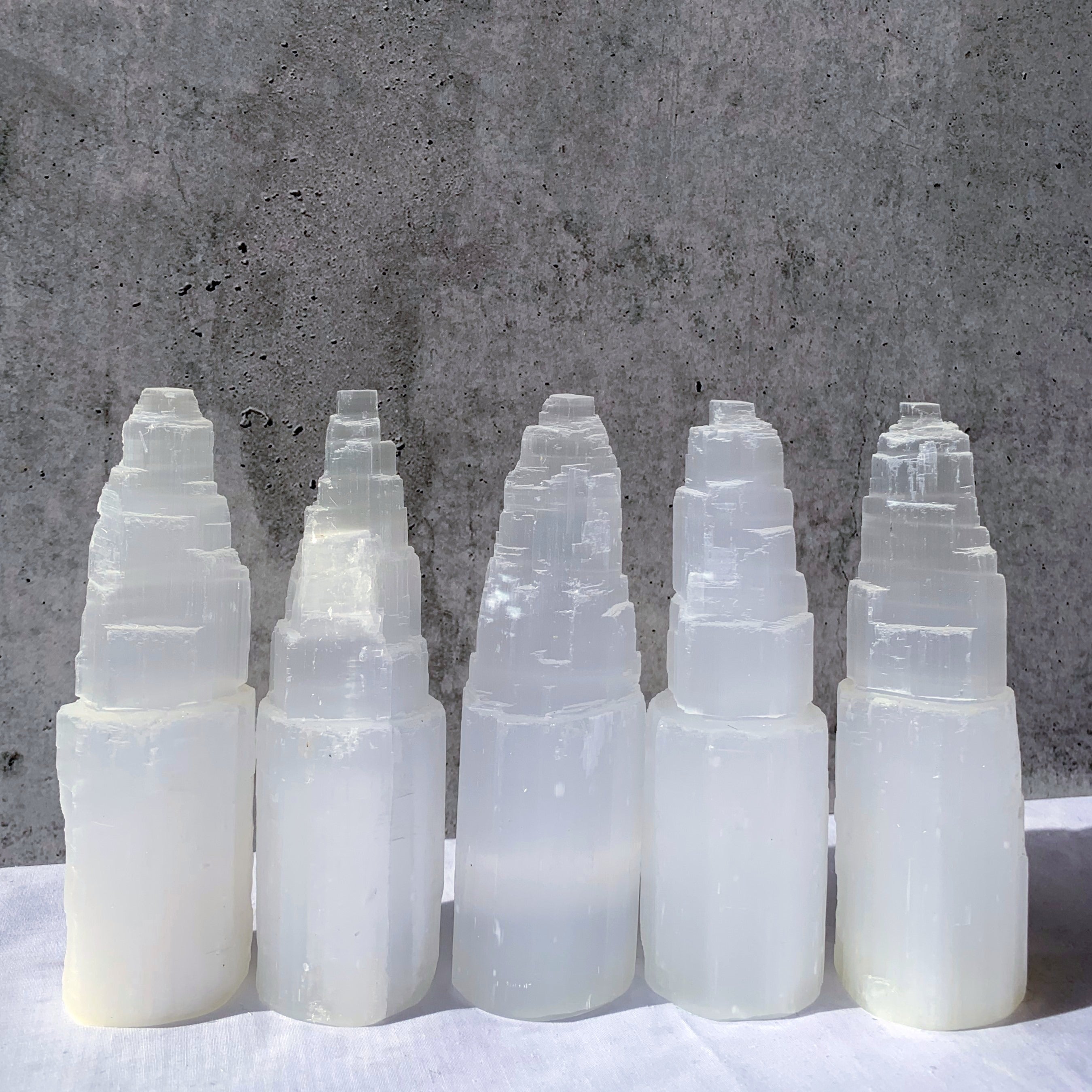Selenite Tower | Medium
