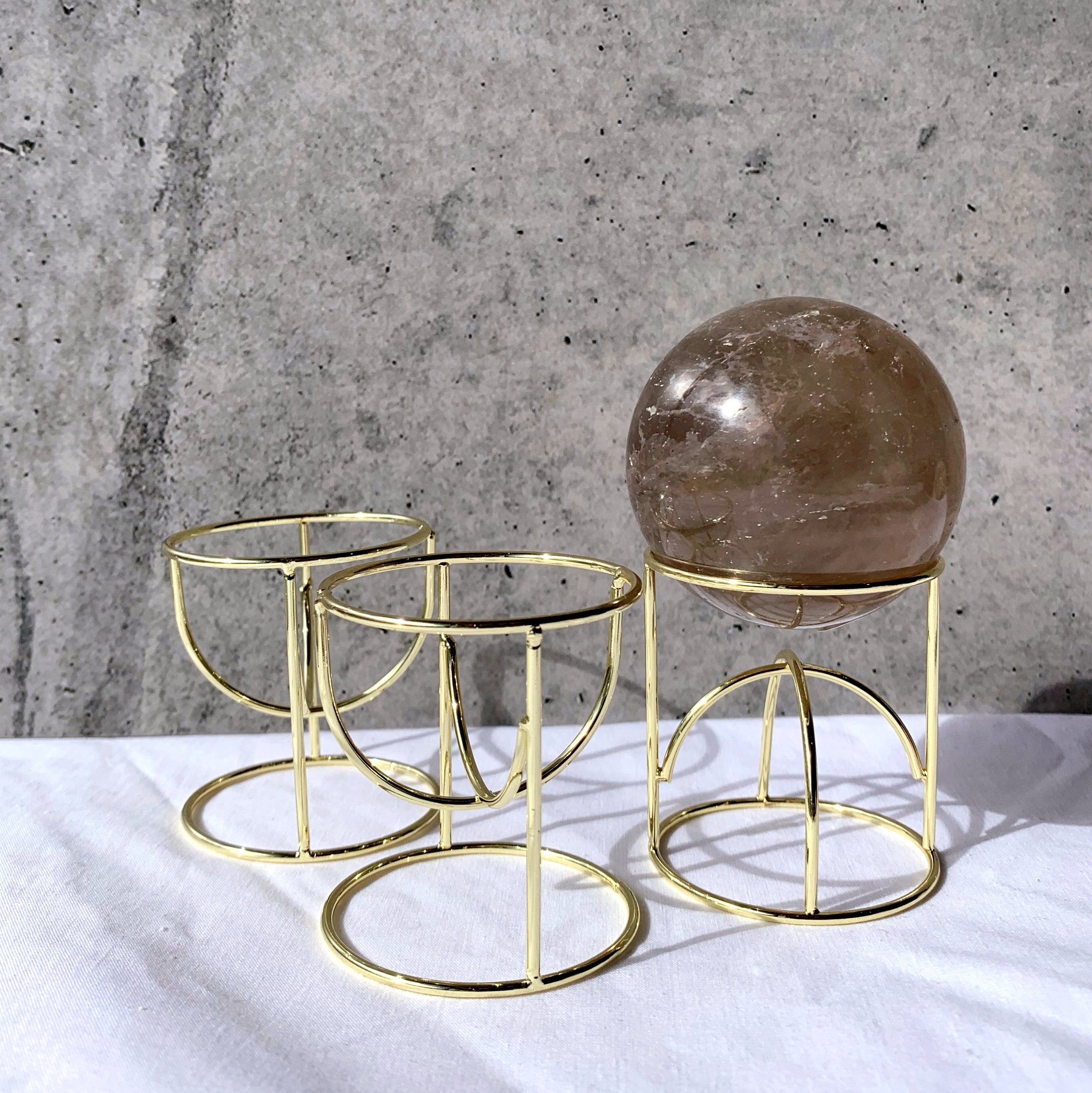 Reversible Hoop Sphere Stand