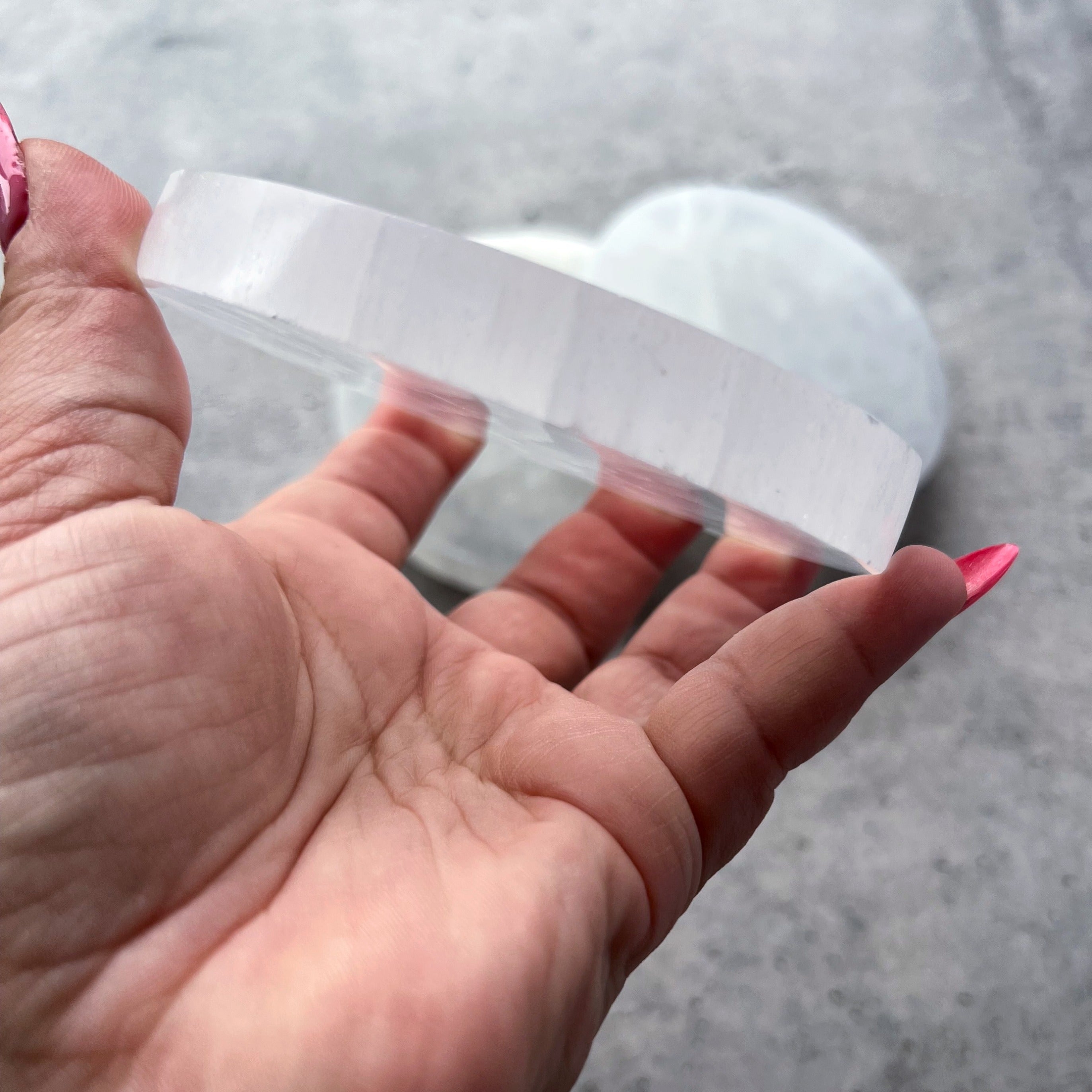Selenite Round Charging Plate | Medium