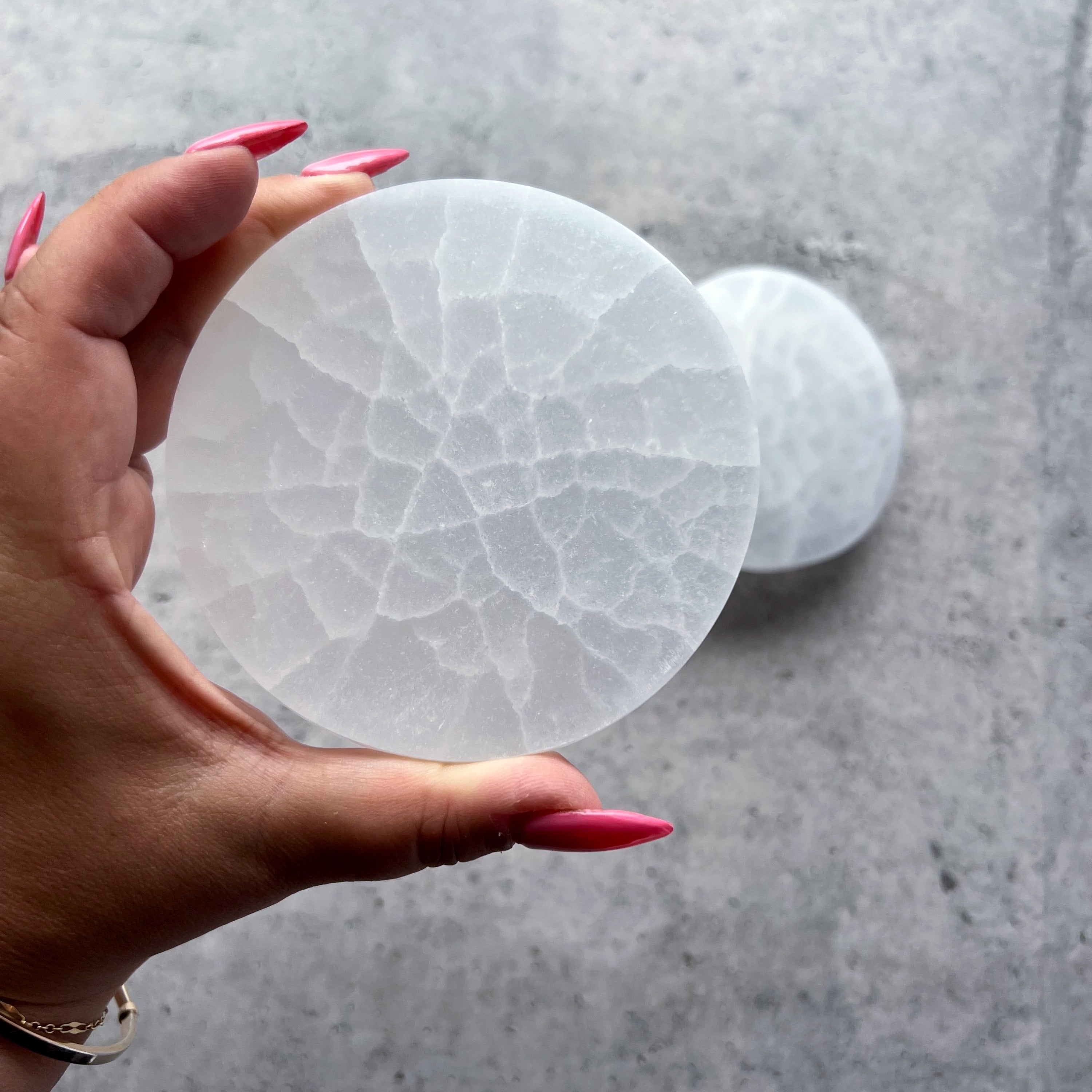 Selenite Round Charging Plate | Medium