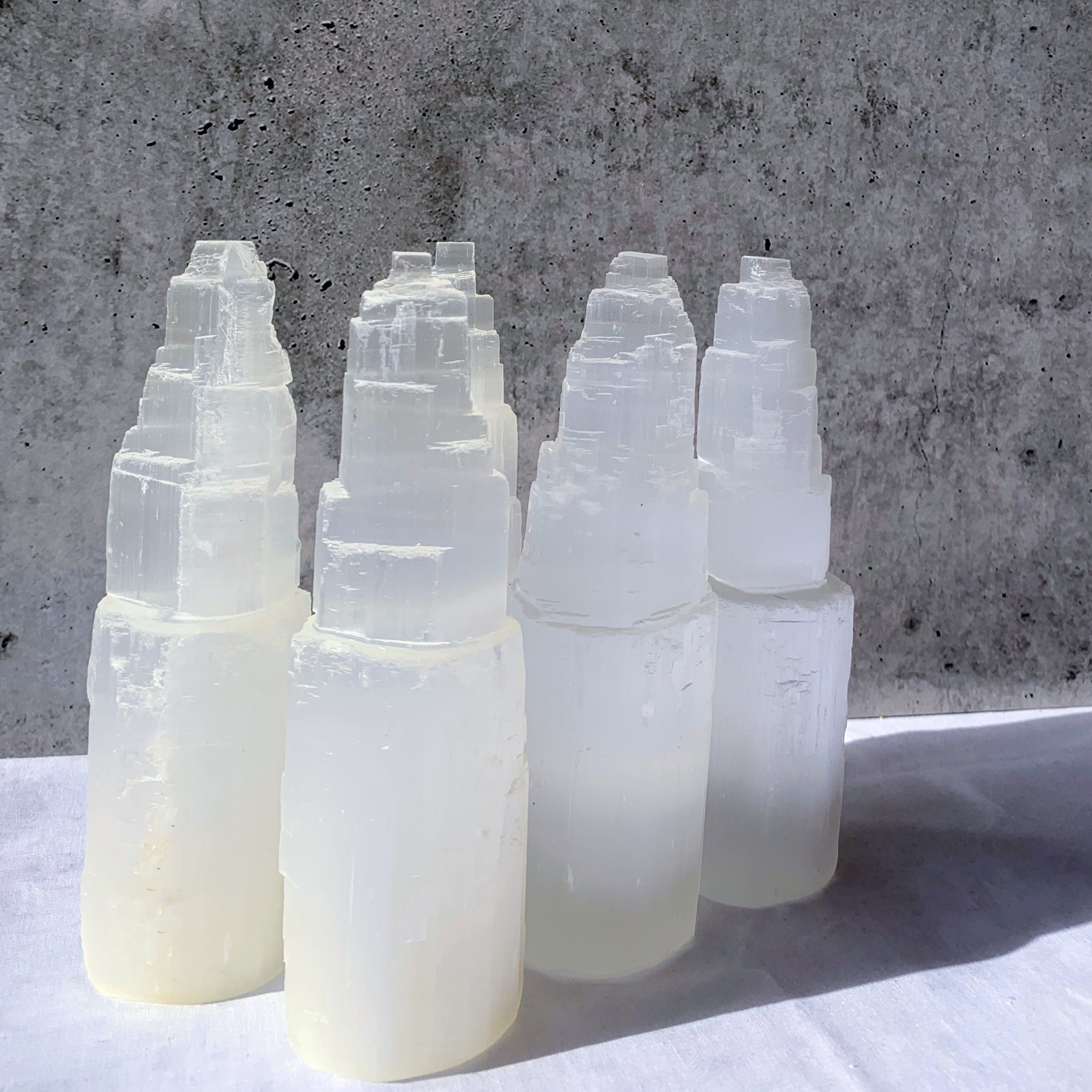 Selenite Tower | Medium