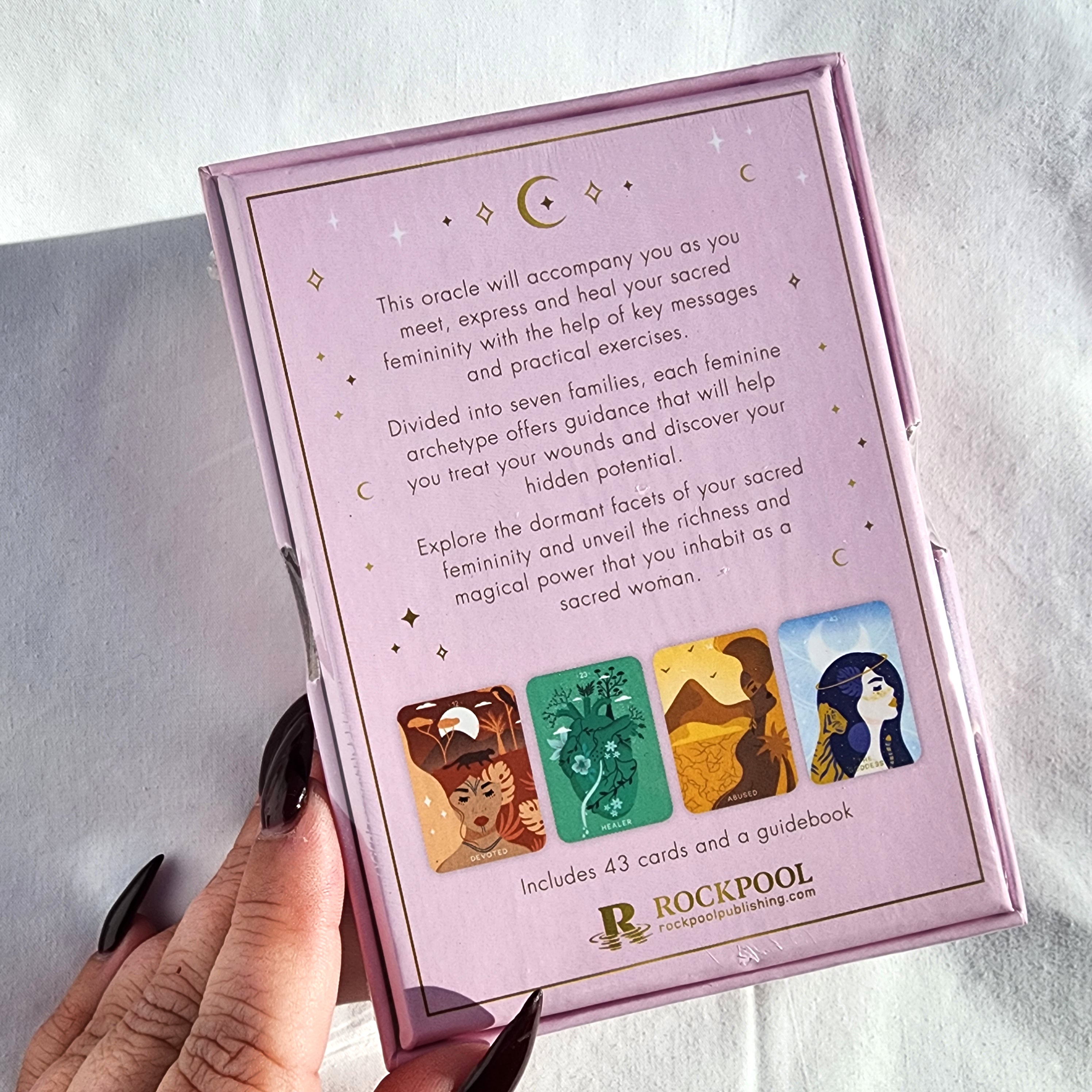 Sacred Feminine Oracle: Divine healing