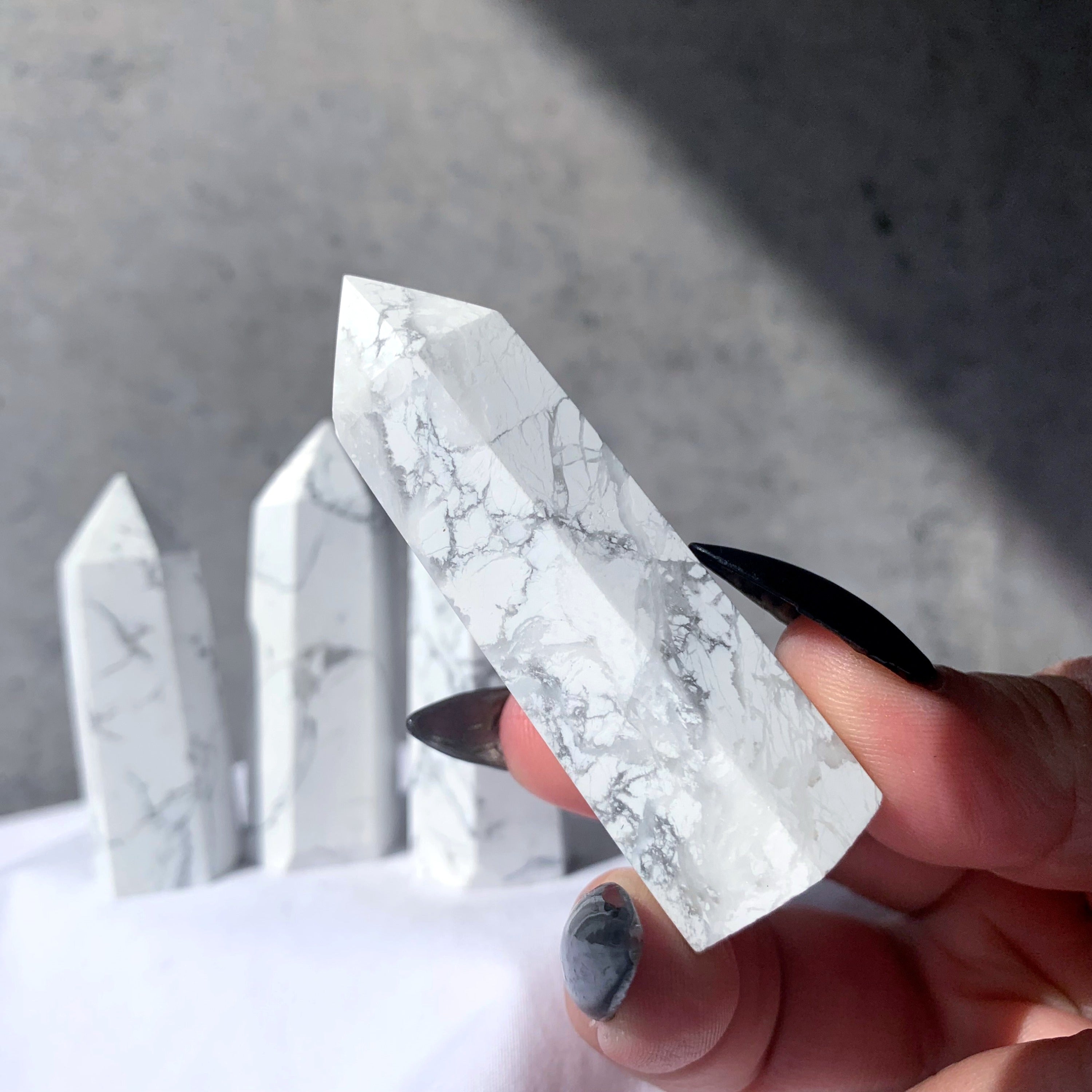 Howlite Generator Point | Medium