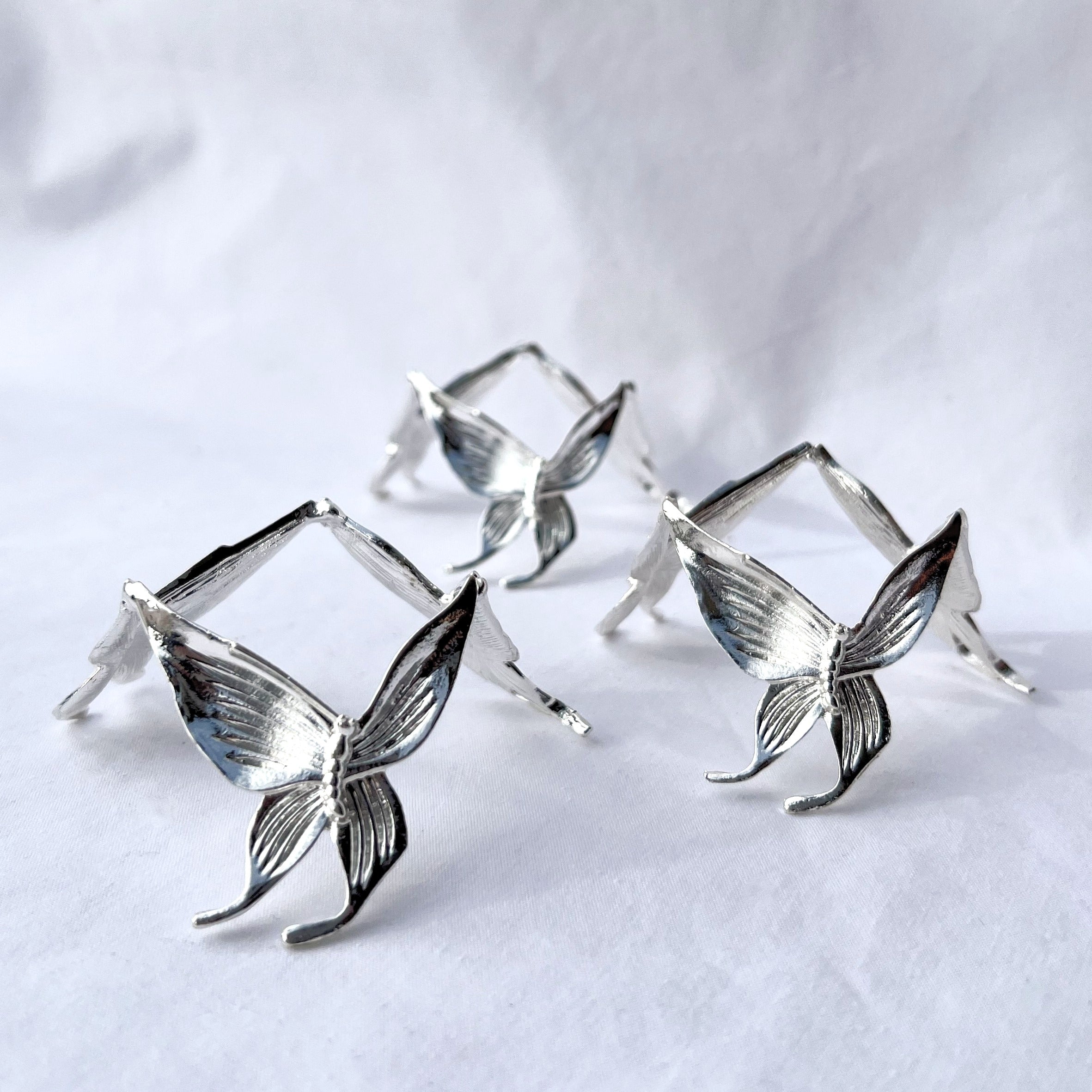 Butterfly Sphere Stand | Large