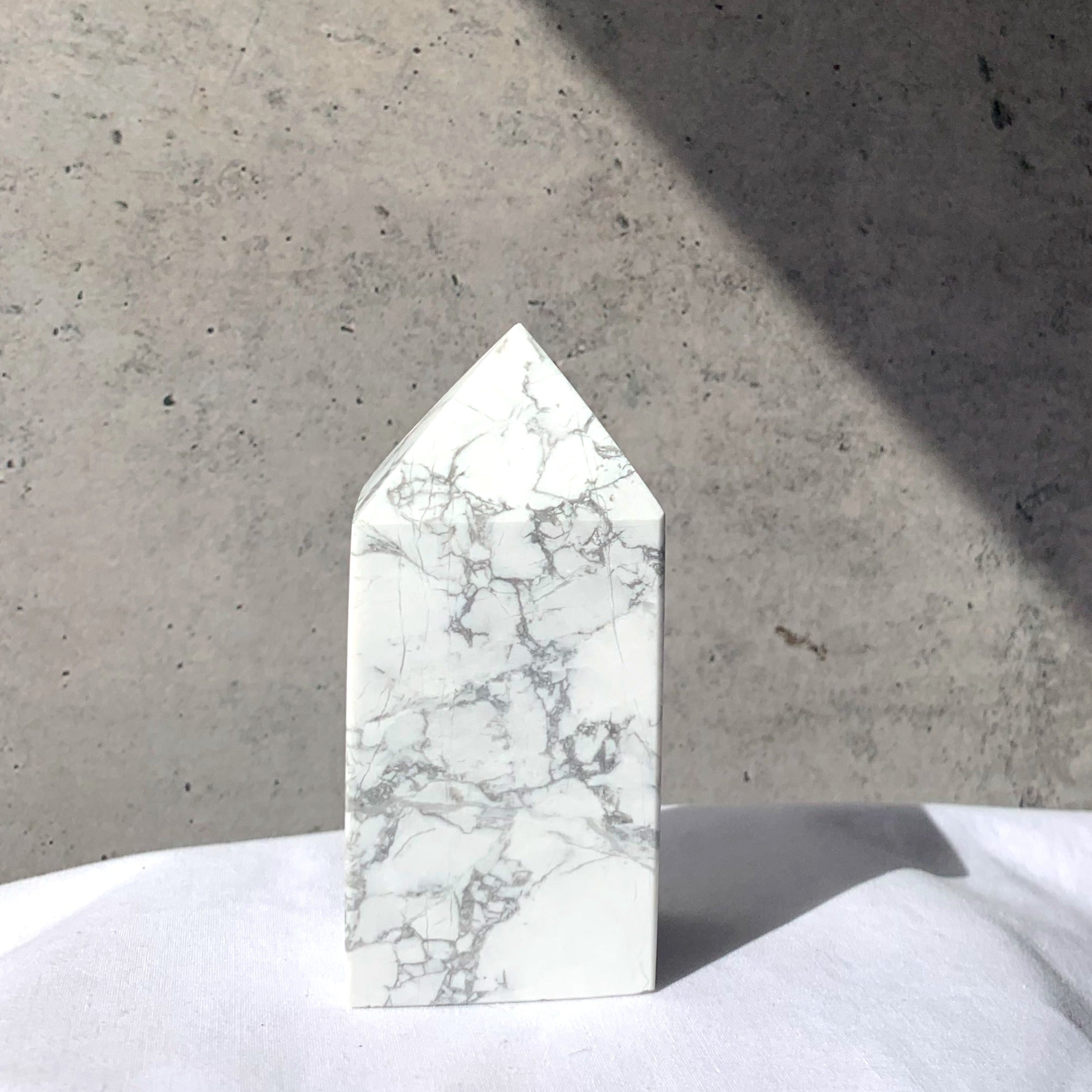 Howlite Generator Tower