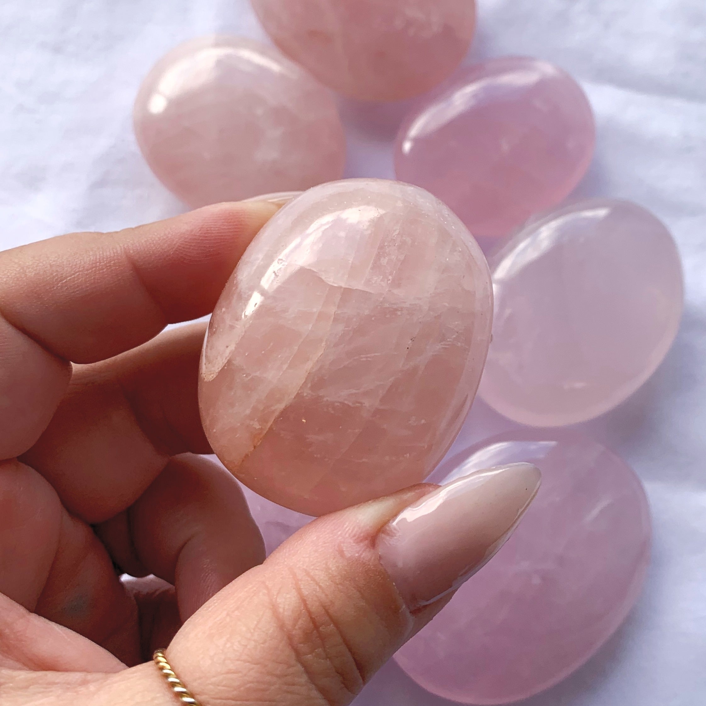Rose Quartz Palmstone | Medium