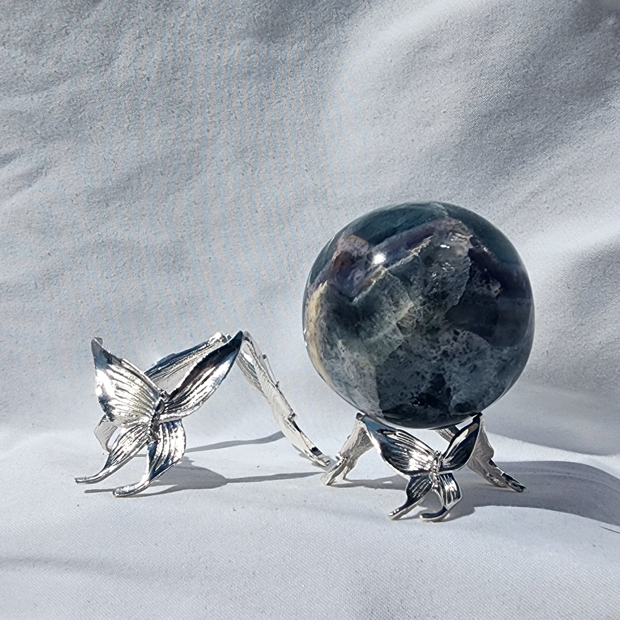 Butterfly Sphere Stand | Small