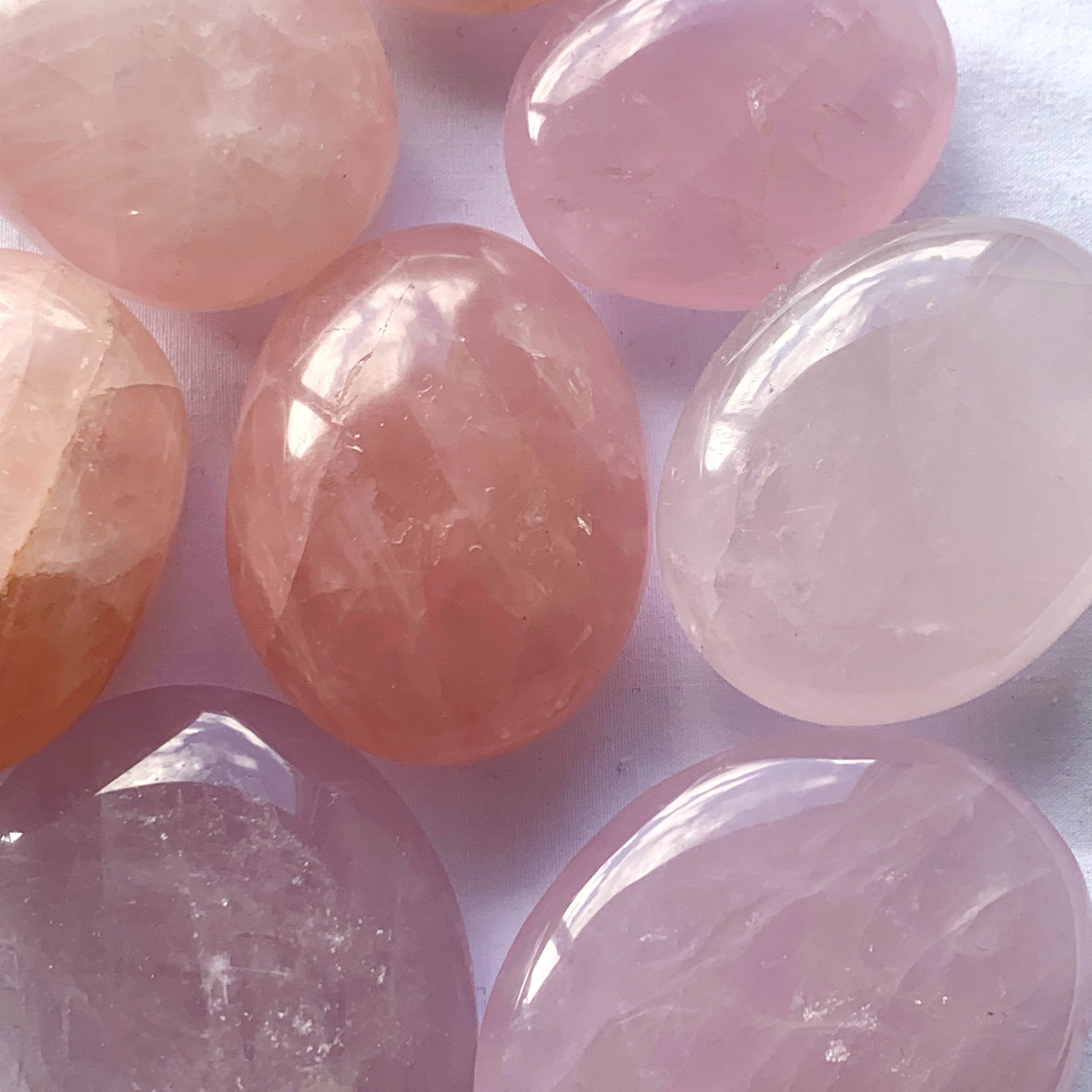 Rose Quartz Palmstone | Medium